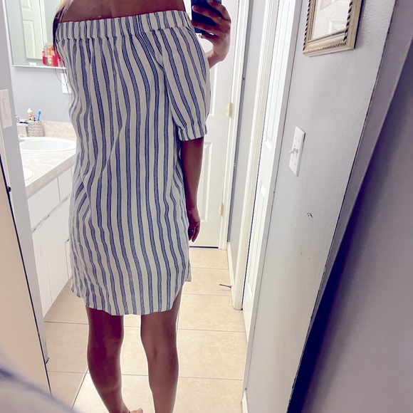 Michael Kors Off The Shoulder Dress - Picture 4 of 5